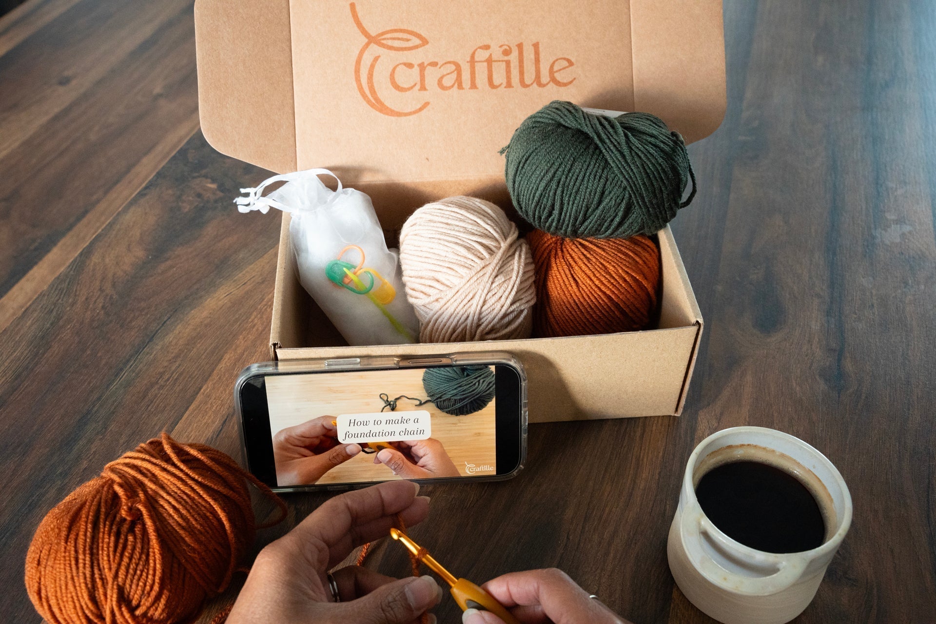 Tricot ou crochet : lequel est le plus facile pour commencer ?